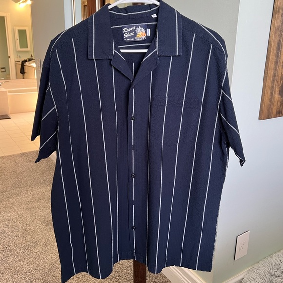 Men’s Resort Navy Blue Textured Striped Short Sleeve Button Down Shirt SIZE XL - Picture 2 of 3